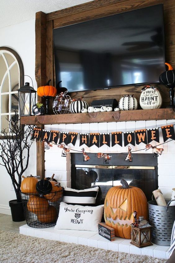 20+ DIY Halloween decorating ideas in 2021 (Cheap Hacks)