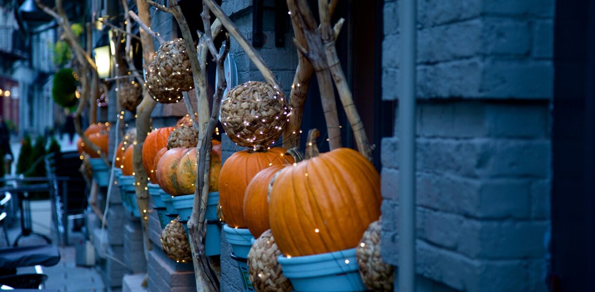 20+ DIY Halloween decorating ideas in 2021 (Cheap Hacks)