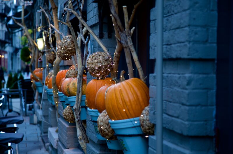 20+ DIY Halloween decorating ideas in 2021 (Cheap Hacks)