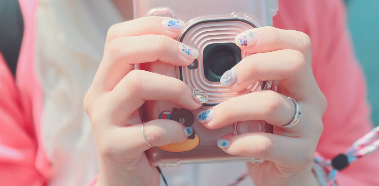 Тренди манікюру на осінь 2022 #fallnails2022