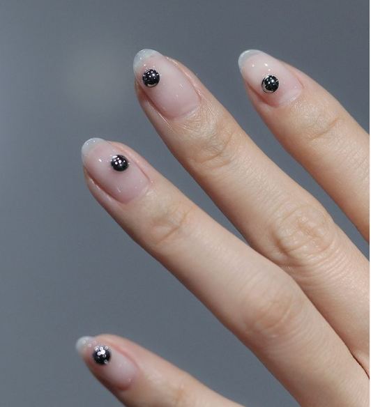 Тренди манікюру на осінь 2022 #fallnails2022