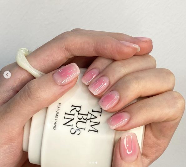 Тренди манікюру на осінь 2022 #fallnails2022