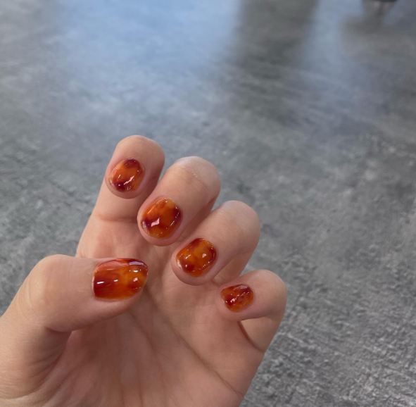 Тренди манікюру на осінь 2022 #fallnails2022