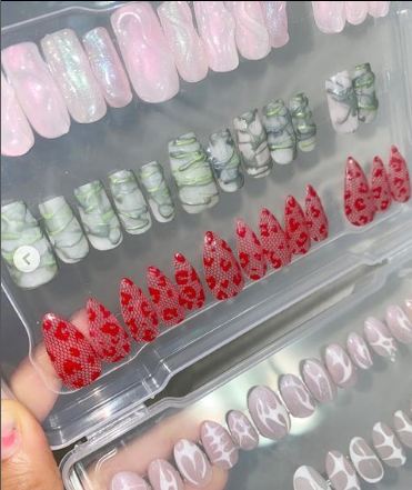 Тренди манікюру на осінь 2022 #fallnails2022